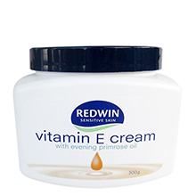 Set 2 Kem dưỡng da mềm mịn Redwin Vitamin E Cream 300g Úc